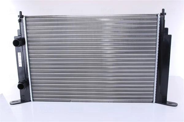 Radiator, engine cooling NISSENS 61885A