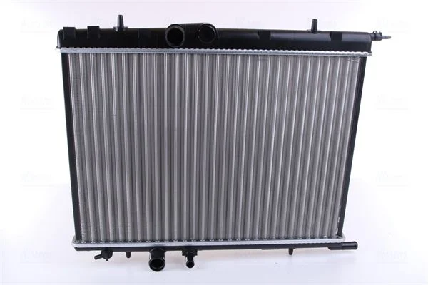 Radiador, arrefecimento do motor NISSENS 63502