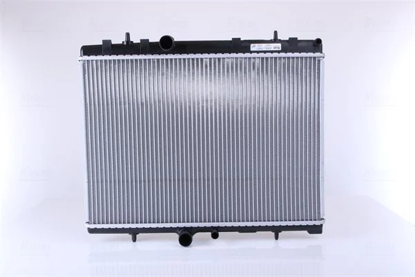 Radiador, arrefecimento do motor NISSENS 63607A