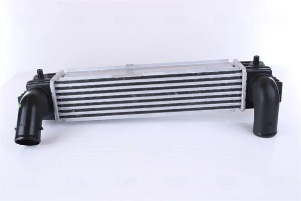 Intercooler NISSENS 96215