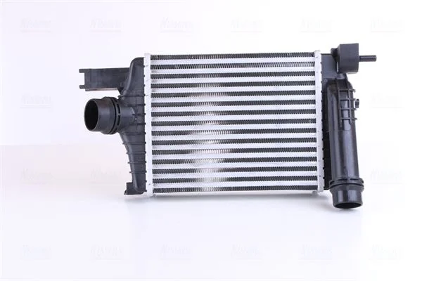 Intercooler NISSENS 96479