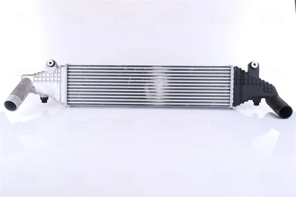 Intercooler NISSENS 96532