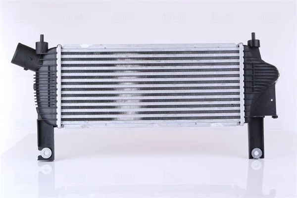 Intercooler NISSENS 96622