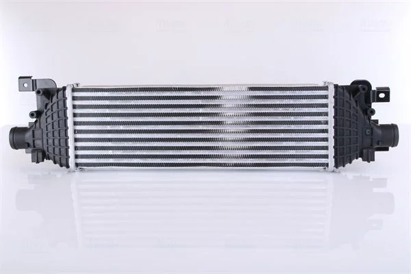 Intercooler NISSENS 96643