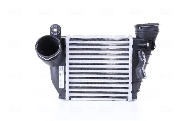 Intercooler NISSENS 96679