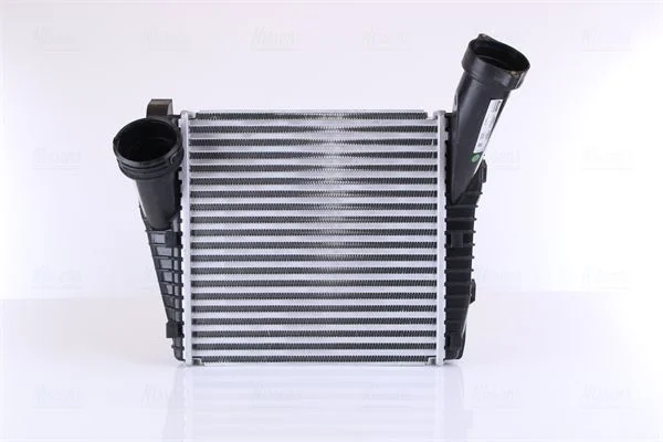 Intercooler NISSENS 96687