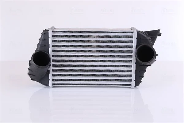 Intercooler NISSENS 96700