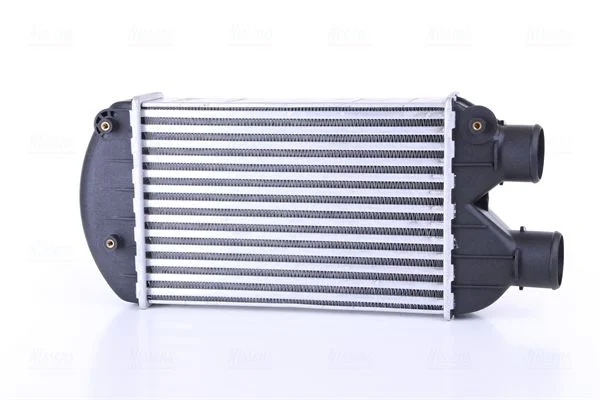 Intercooler NISSENS 96701