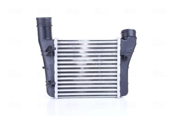 Intercooler NISSENS 96707