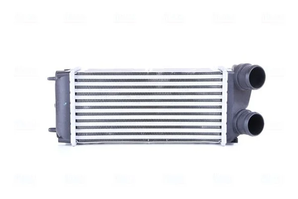 Intercooler NISSENS 96718