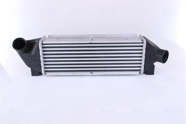 Intercooler NISSENS 96733