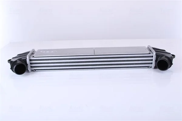 Intercooler NISSENS 96736