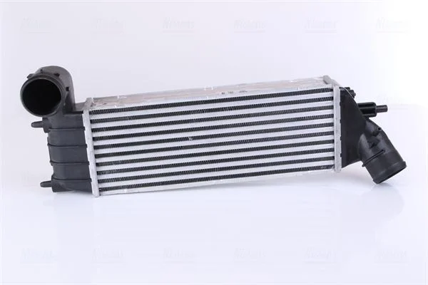 Intercooler NISSENS 96766