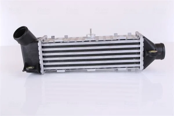 Intercooler NISSENS 96769