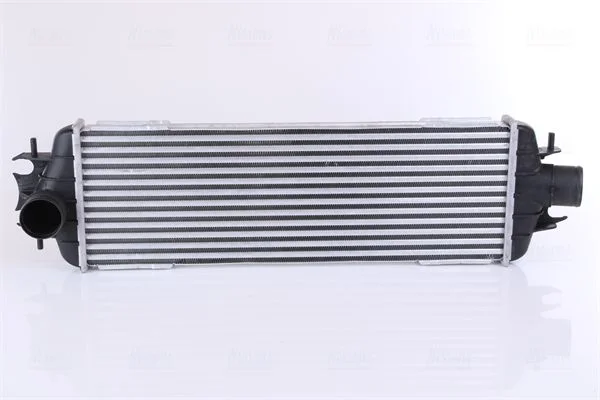 Intercooler NISSENS 96775