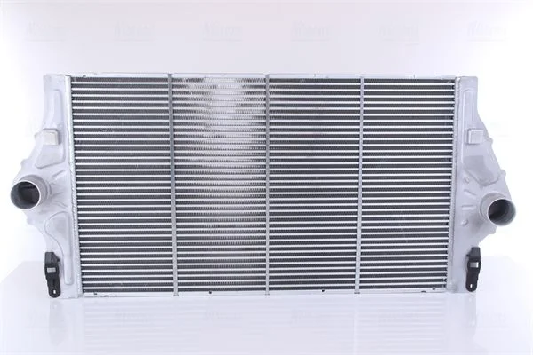 Intercooler NISSENS 96779
