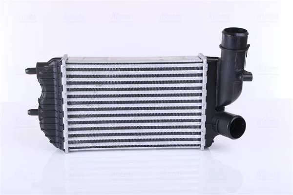 Intercooler NISSENS 96889