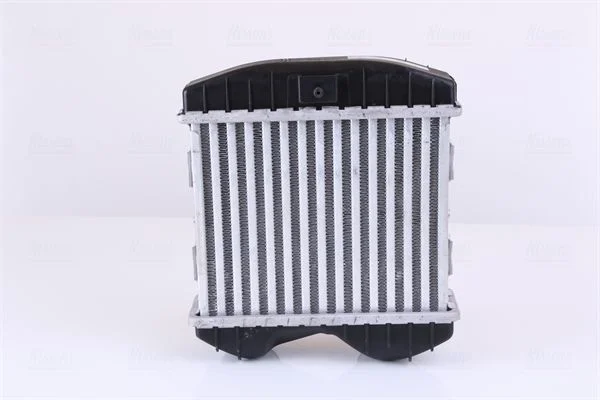 Intercooler NISSENS 96893