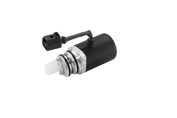Pump, multi-plate clutch (all-wheel drive) DS118611