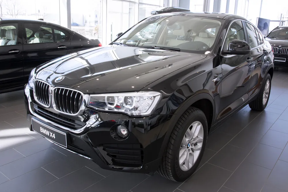 Galinio buferio apsauga BMW X4 F26 2014-2018 (sidabrinis satinas) AVISA 2/35089