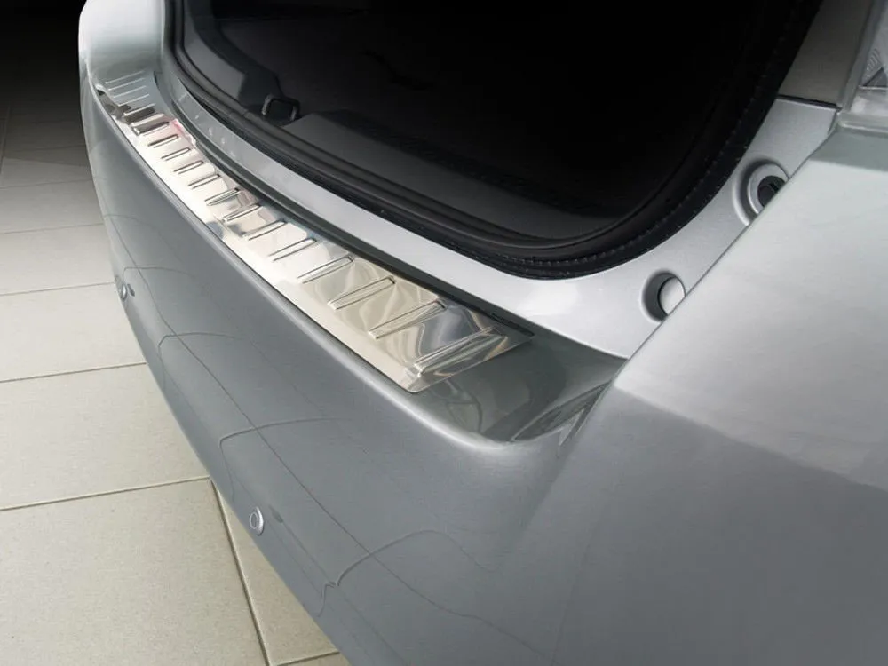 Rear bumper protector TOYOTA VERSO 5d 2009-2013 (silver satine) AVISA 2/35710