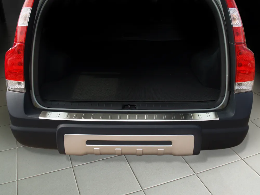 Galinio buferio apsauga VOLVO XC70 I 2004-2007 (sidabrinis satinas) AVISA 2/35720