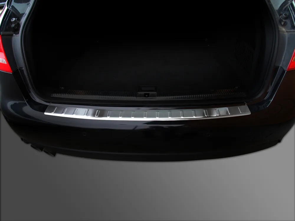 Rear bumper protector AUDI A4 B8 ALLROAD 2011-2015 / AUDI A4 B8 8 Avant FL2012-2015 (silver satine) AVISA 2/35732