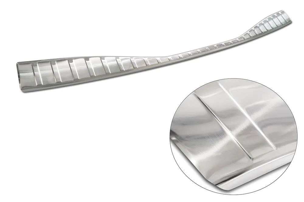 Rear bumper protector SUBARU SOLTERRA 2022-> / TOYOTA BZ4X (EAM) 2022-> (silver) AVISA 2/35863