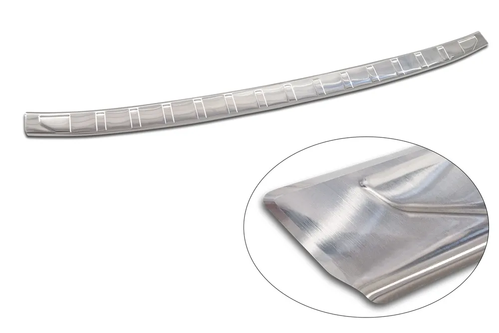 Rear bumper protector BMW X4 II (G02/F98) M COMPETITION FL 2021-> (silver satine) AVISA 2/35918