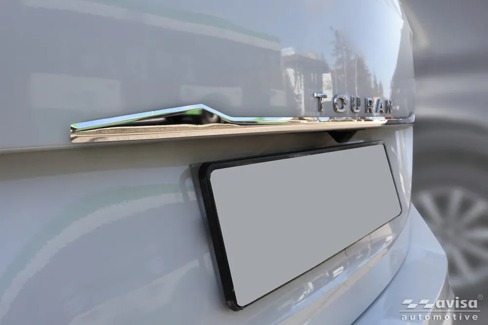Trunk lid trim VOLKSWAGEN TOURAN III / R-line 2015-> (silver mirror) AVISA 2/38230