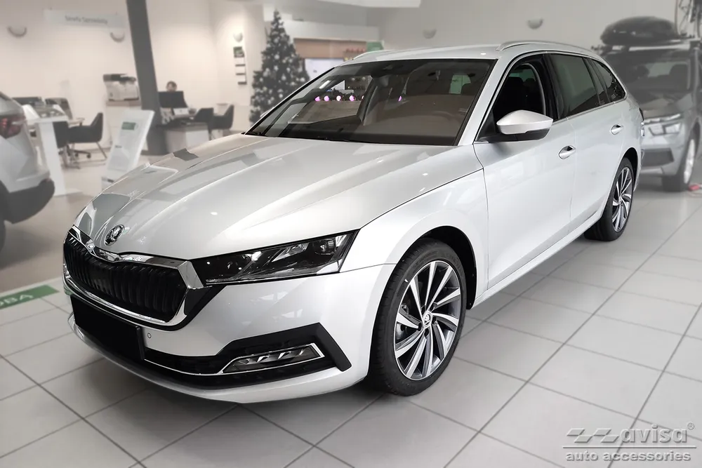 Rear bumper protector SKODA OCTAVIA IV combi Active, Sportline , Ambition , Style, Sportline 2019-2024 FL 2024-> (SOFT SILVER) AVISA 2/41103