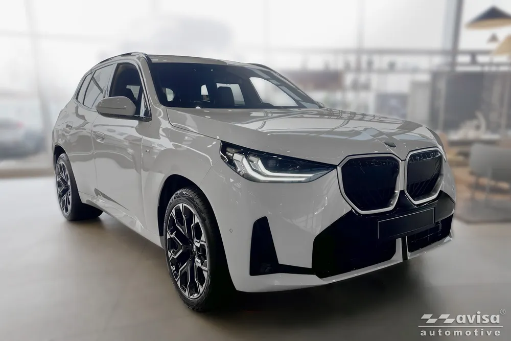 Bagažinės dangčio apsauginė juosta BMW X3 (G45) 2024-> (juodas veidrodinis) AVISA 2/51124