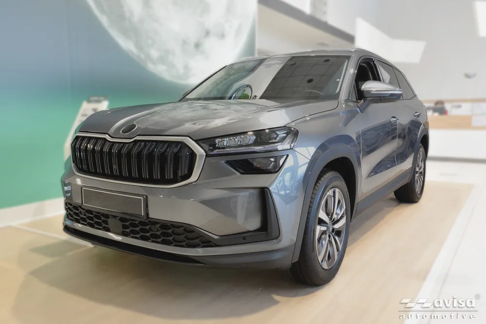 Bagažinės dangčio apsauginė juosta SKODA KODIAQ II 2024-> (juodas veidrodinis) AVISA 2/51211